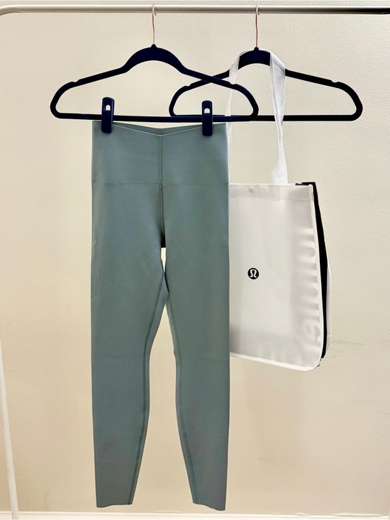 lululemon athletica Pants - NWT Lululemon Glow Up HR Tight 28" Carob Blue Sage Green Size 6